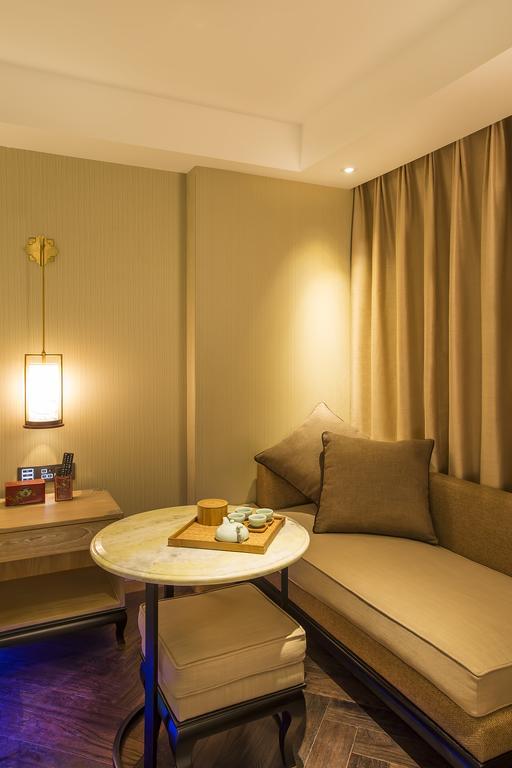 Ln Five Hotel 4*
