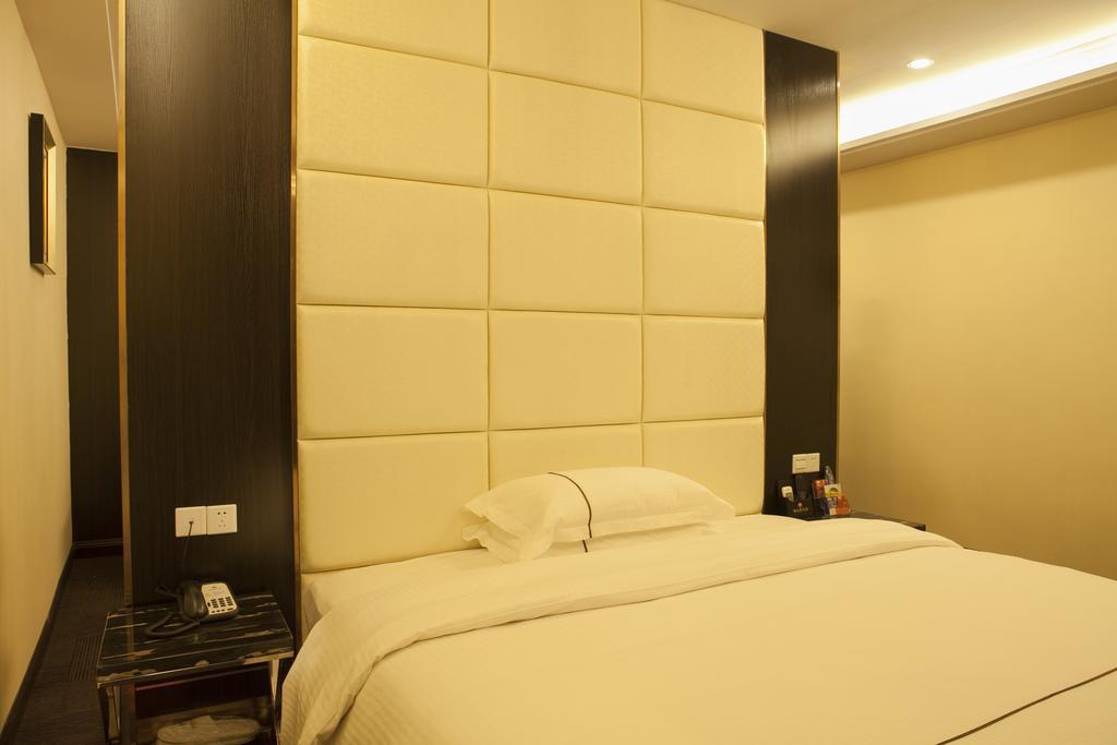 Hotel Garden 2*