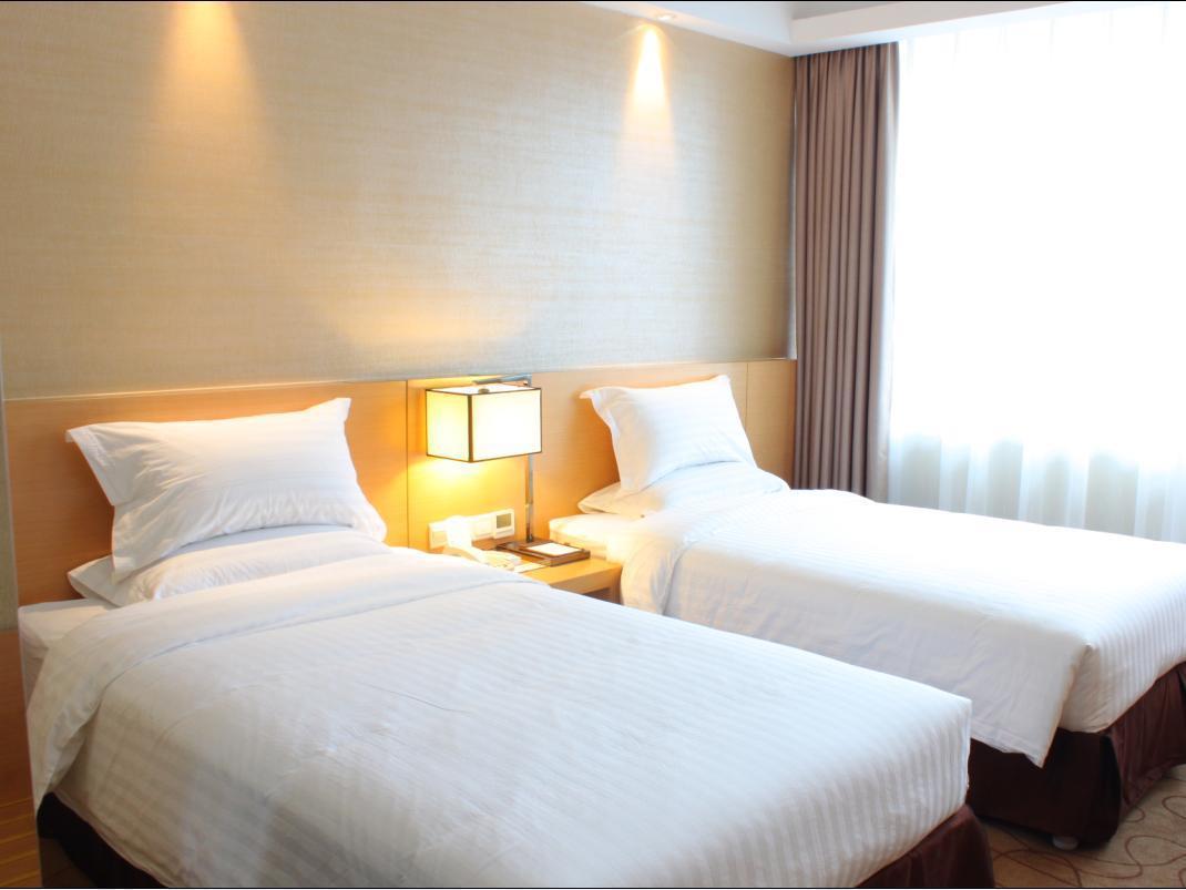 Metropolo, Guangzhou, Wanda Plaza-baiyun Mountain Hotel 4*