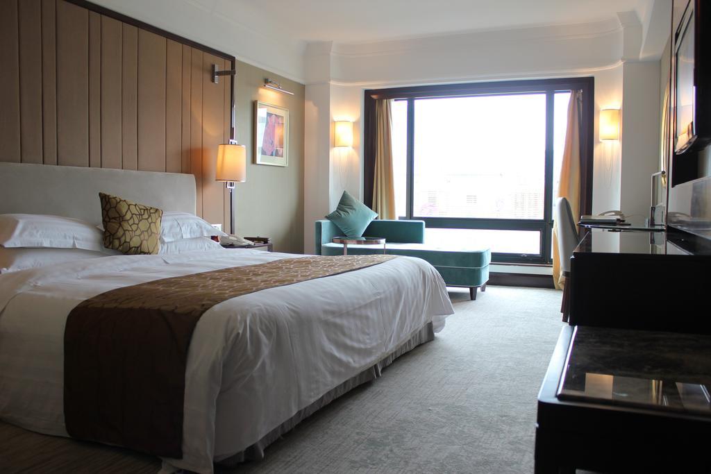 Royal Hotel 4*