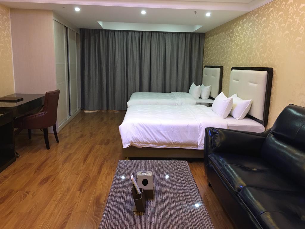 The Legend Service Apartment *
