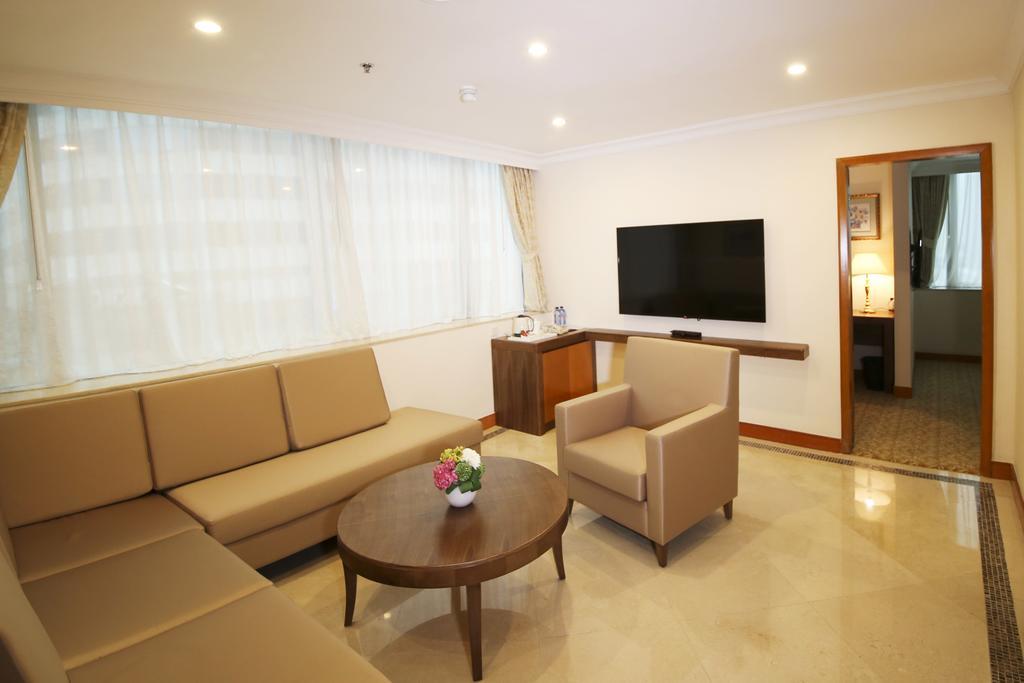 China Mayors Plaza - Free Shuttle Between And Exhibition Center & Exhibitor Registration Counter During Fair Hotel