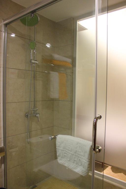 Hotel Jun Fu Nansha Huangge Branch