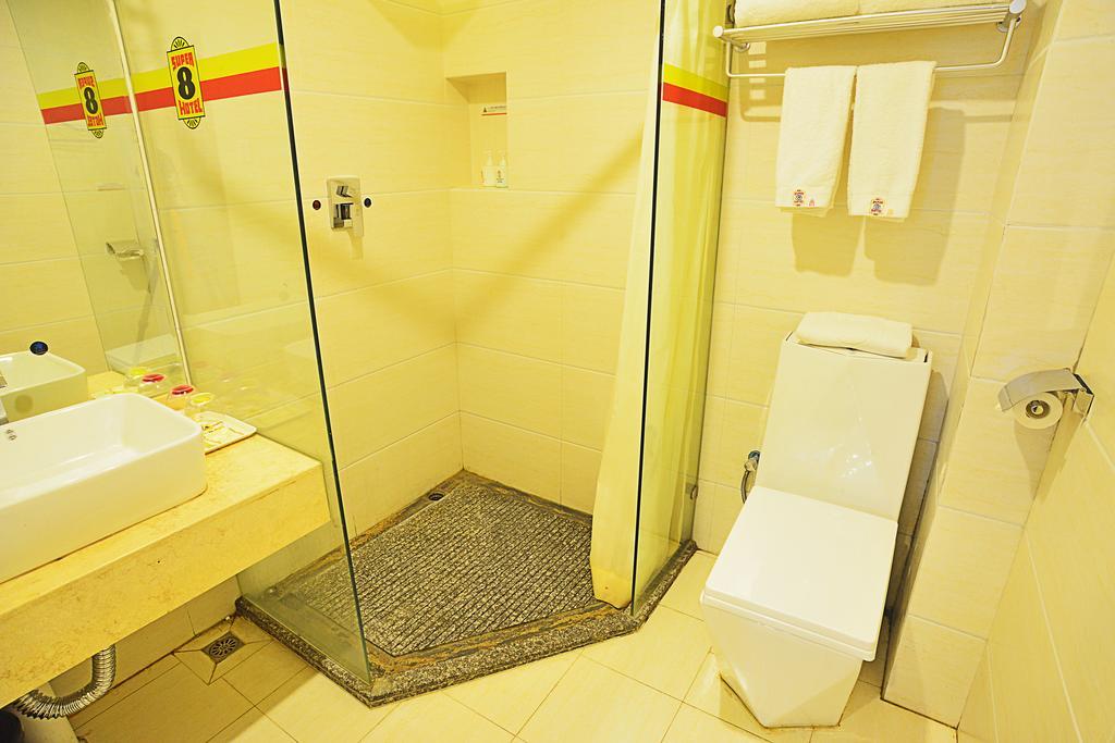 Super 8 Tainhe Li Jiao Hotel