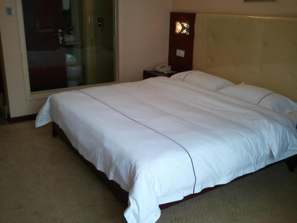 Hotel Guangzhou Spring Time Hotel Zhujiang New Town Branch 4*