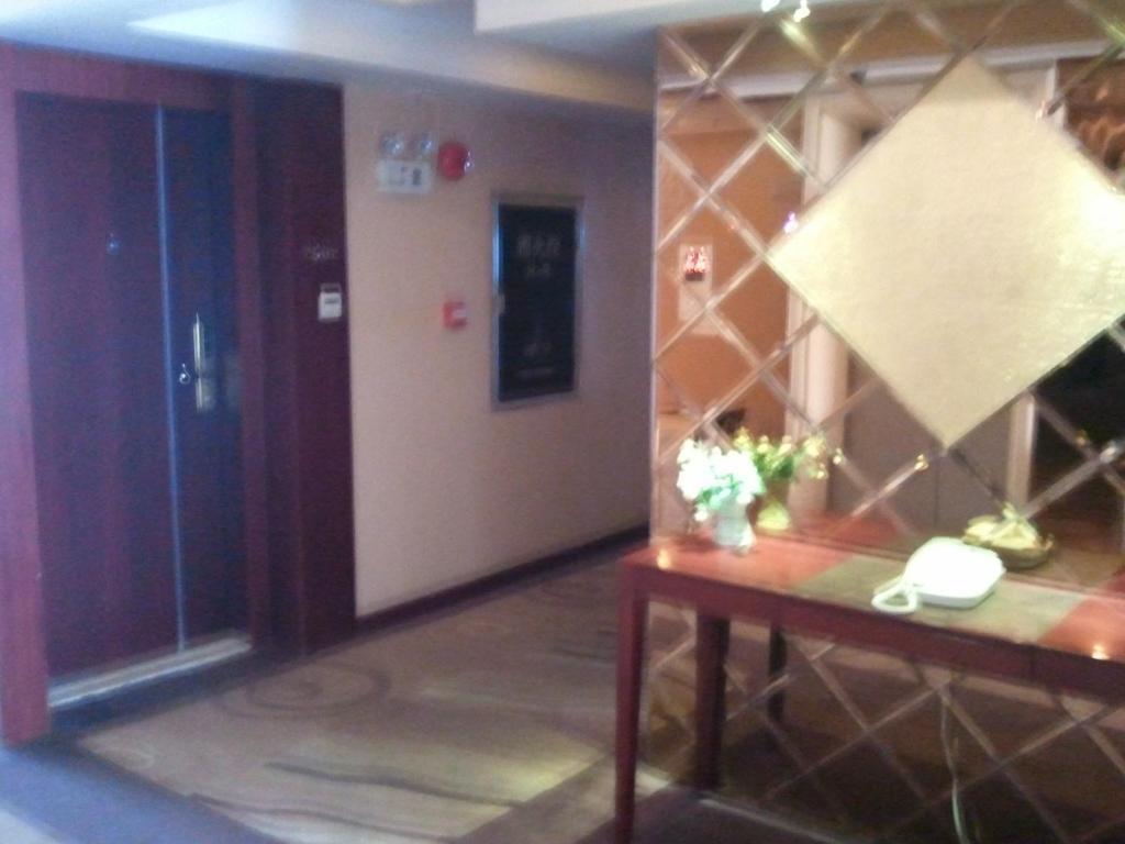 Guangzhou Spring Time Hotel Zhujiang New Town Branch Hotel 4*