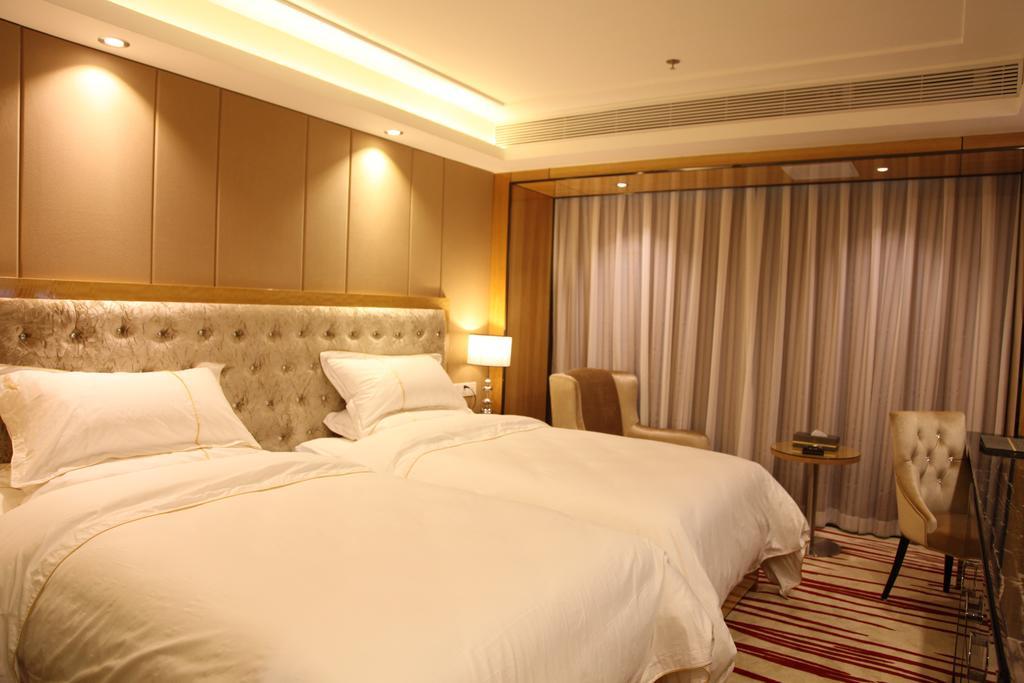 Guangzhou Guo Mao Hotel 4* Guangzhou