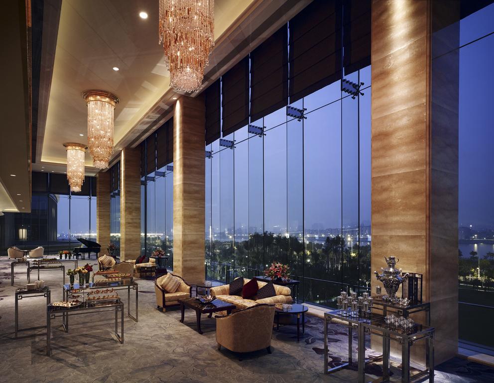 Shangri-la Guangzhou-3 Minutes By Walking To Fair Complex Hotel 5*