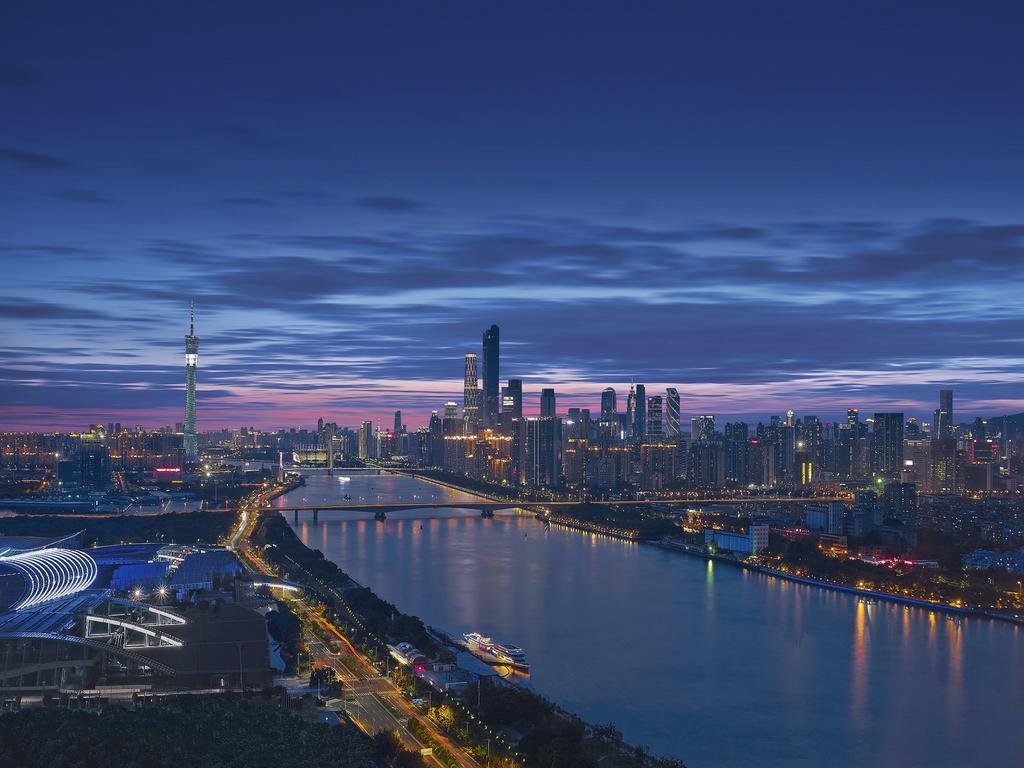 Shangri-la Guangzhou-3 Minutes By Walking To Fair Complex Hotel 5*