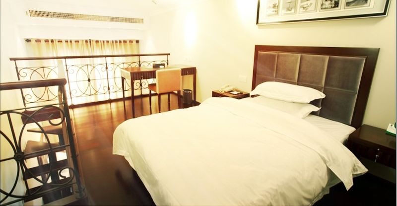 Pangdai International Modiesha Metro Branch Apartment Guangzhou