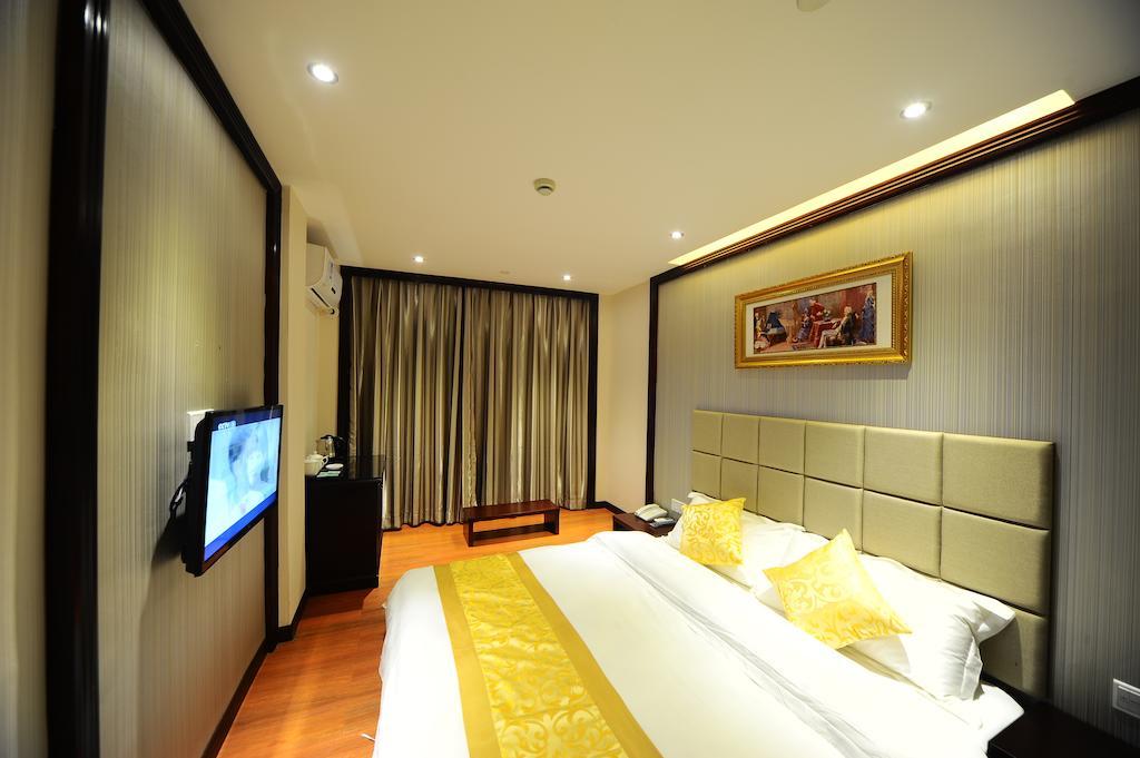 Hotel Hui Yuan 3*