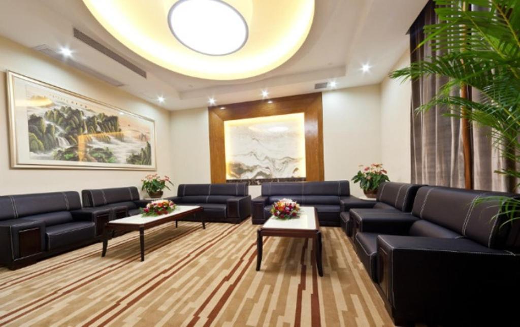Hotel Haili Garden 3*