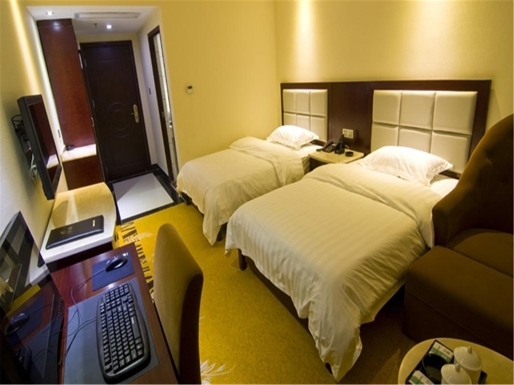 Lu Jiang Tian Yue Hotel