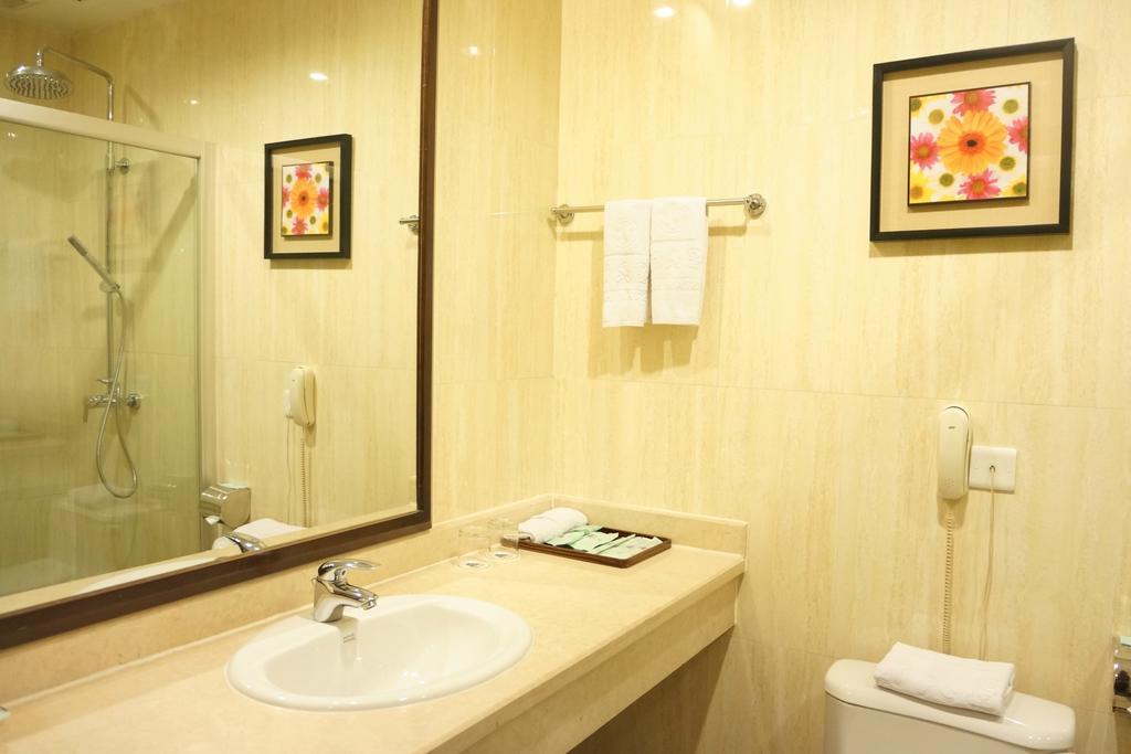 Hotel Raystar 3*