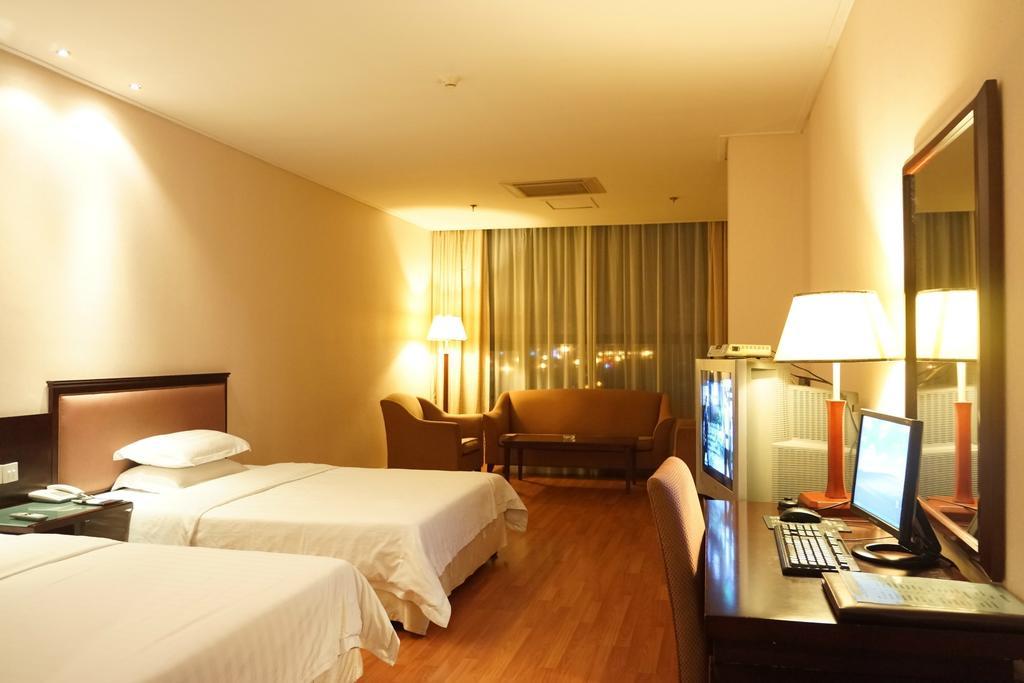 Hotel Raystar