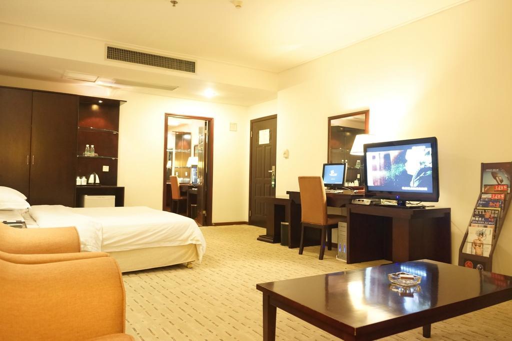Hotel Raystar 3*