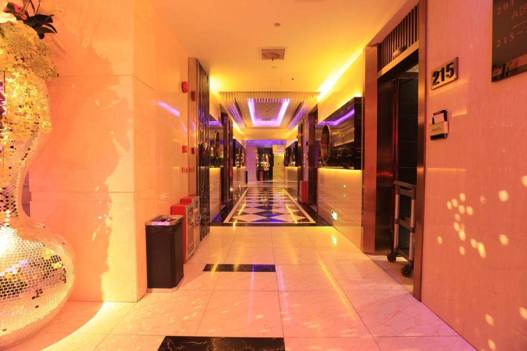 Shenghui Hotel