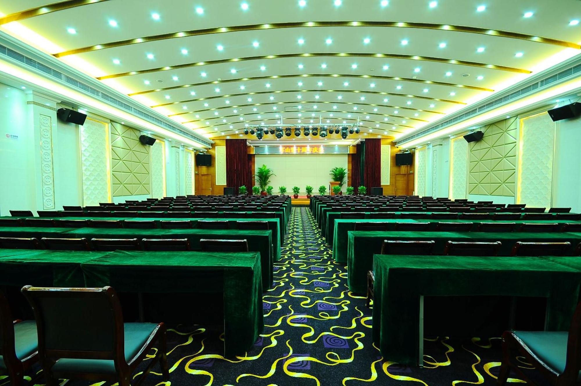 Hotel Junshan - Shuttle Bus For Fair Guangzhou