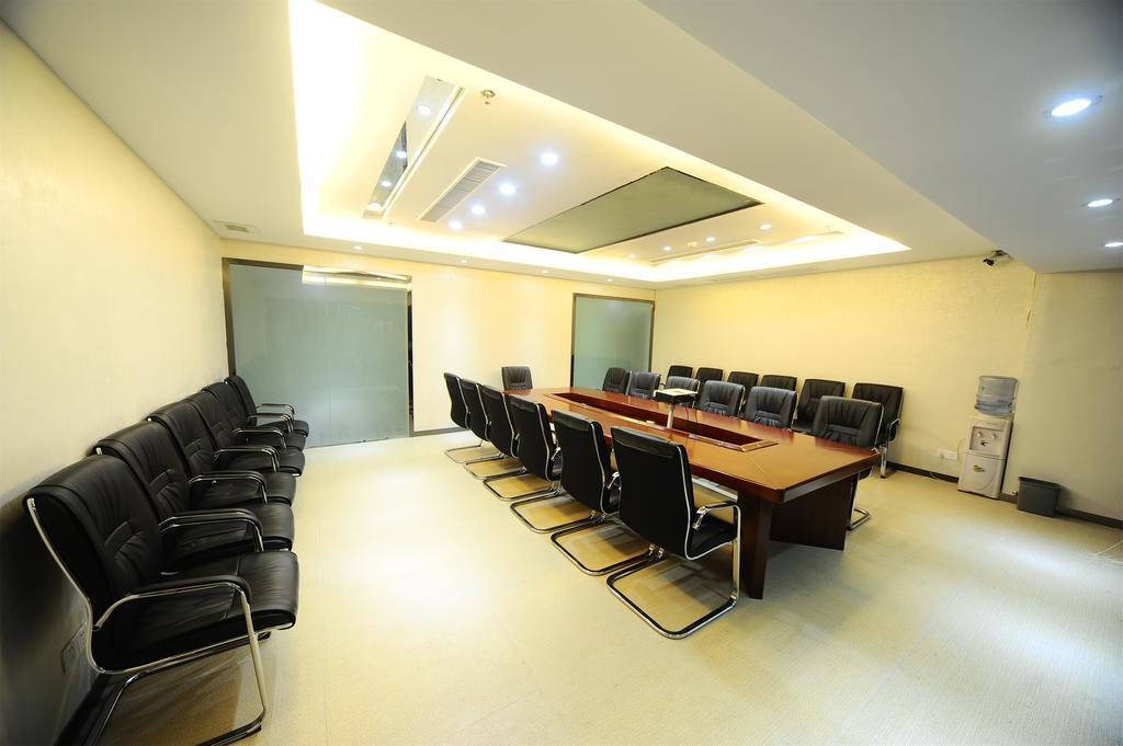 Hotel Junshan - Shuttle Bus For Fair Guangzhou