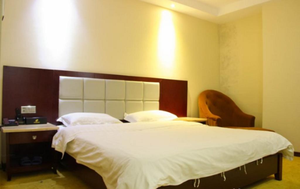 Lu Jiang Tian Yue Hotel