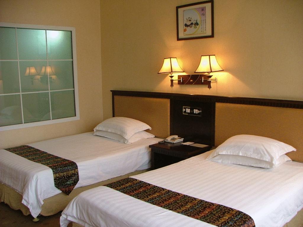Hotel Aiqun - Fair Free Shuttle Bus During Fair Period