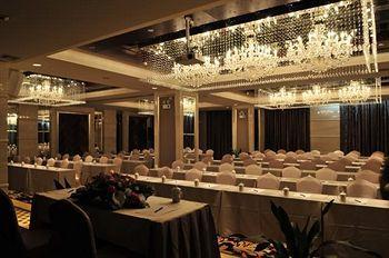 Hotel Vienna - South Railway Station Branch 3*