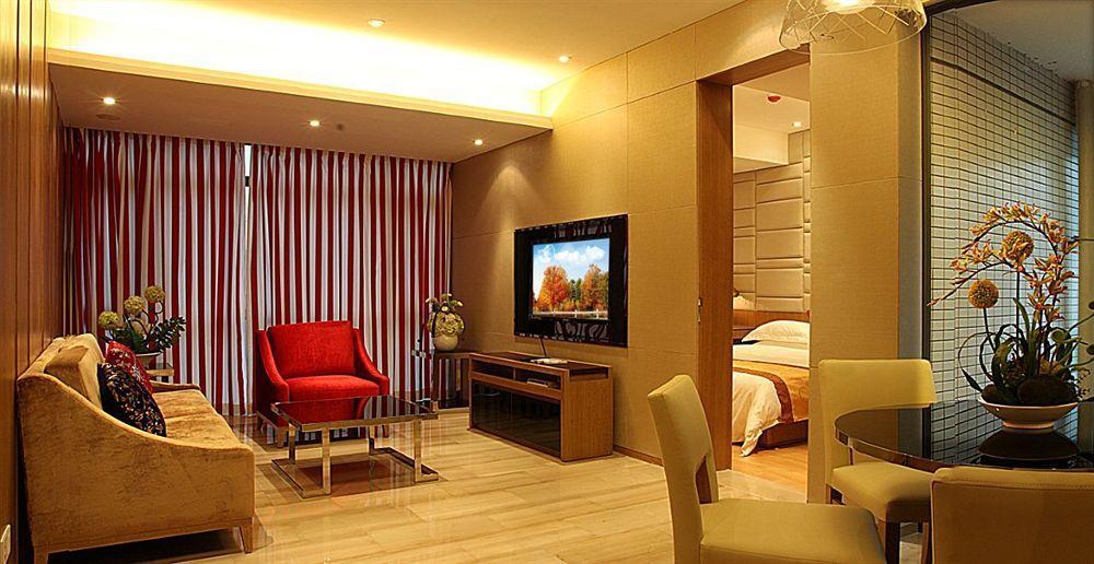 Hotel Hee Fun 3*