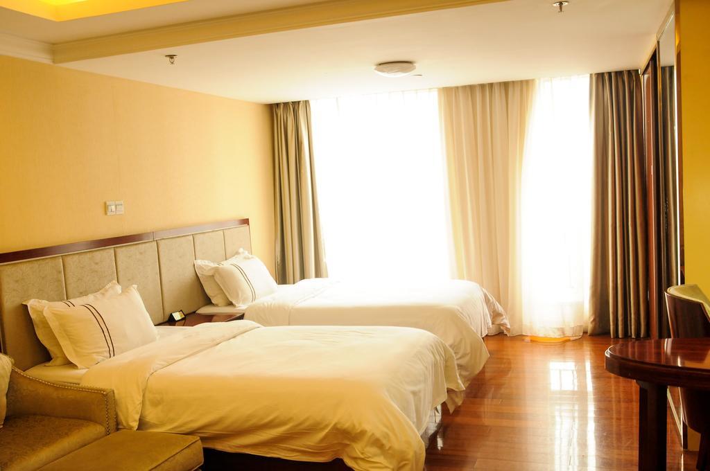 Waifiden Grand Easter International