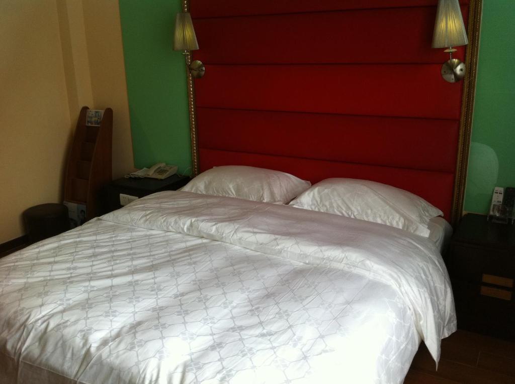 Guangtao Hotel 3*