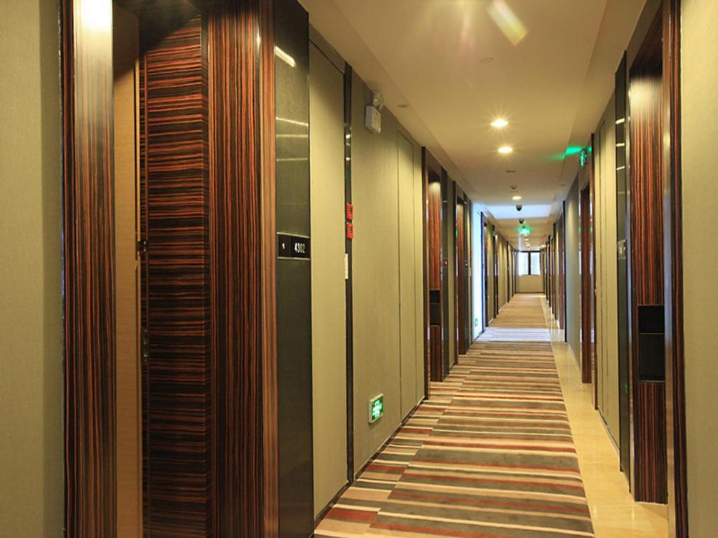Heefun Gz -poly World Trading Center-walking Distance To Fair * Guangzhou