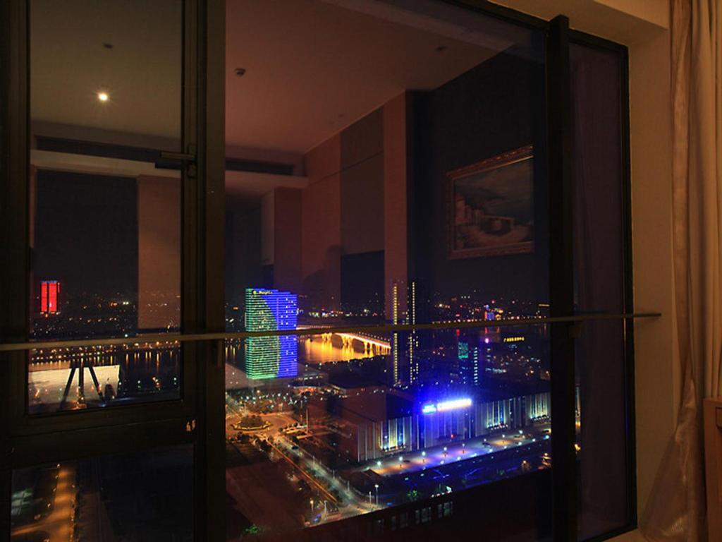 Pangsapuri Heefun Gz -poly World Trading Center-walking Distance To Fair