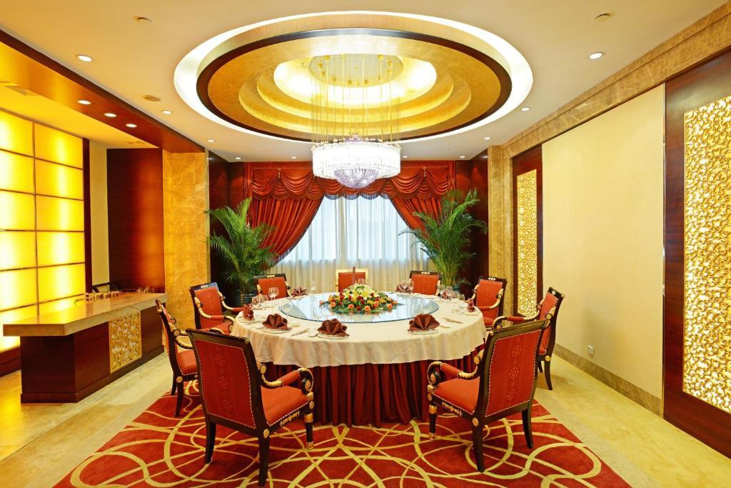 Hotel New Century