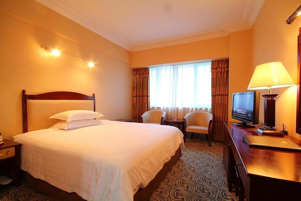 Hotel Jinying 3*