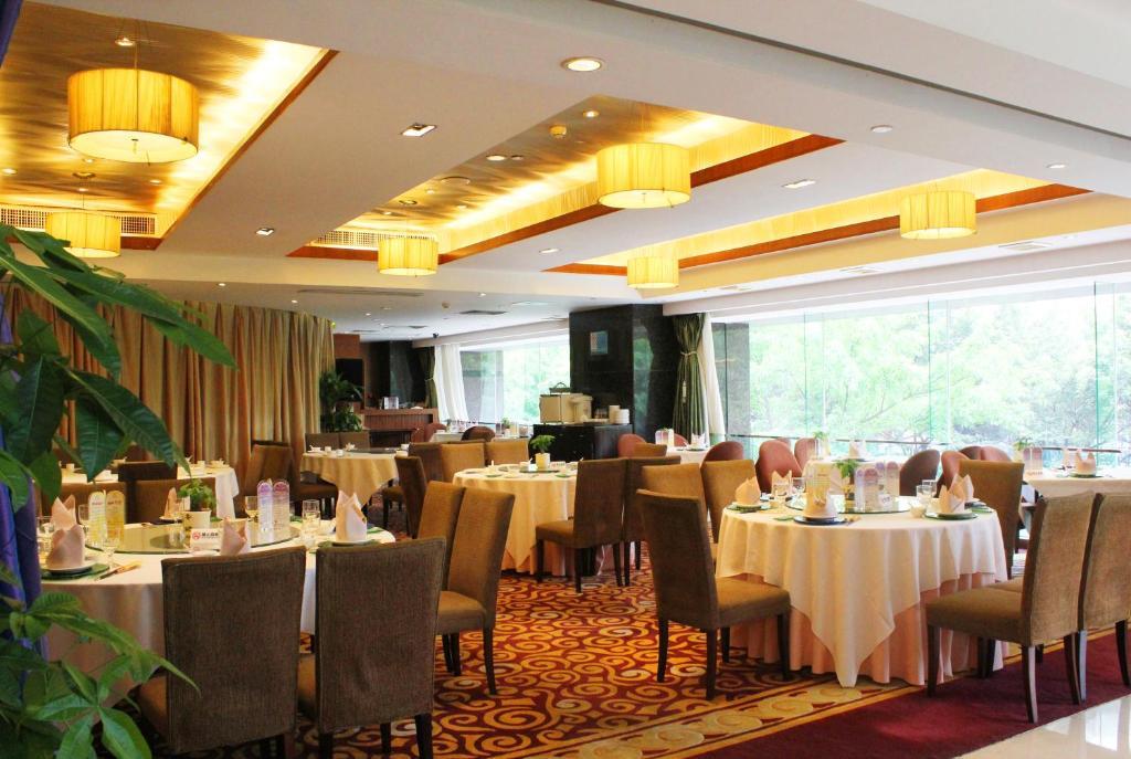 Royal Hotel