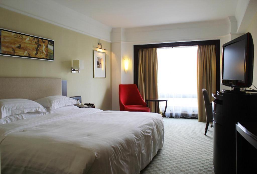 Royal Hotel 4*