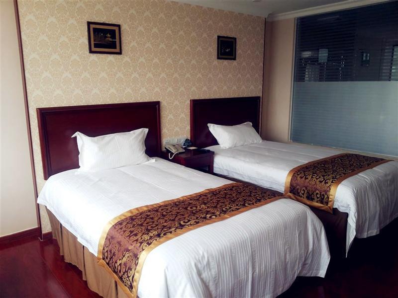 Hotel Greentree Luochongwei Bus Passenger Terminal Business