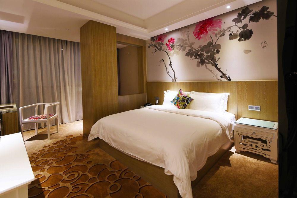 Hotel Paco Tаojin Metro - Free Shuttle Bus For Centen Fair Guangzhou