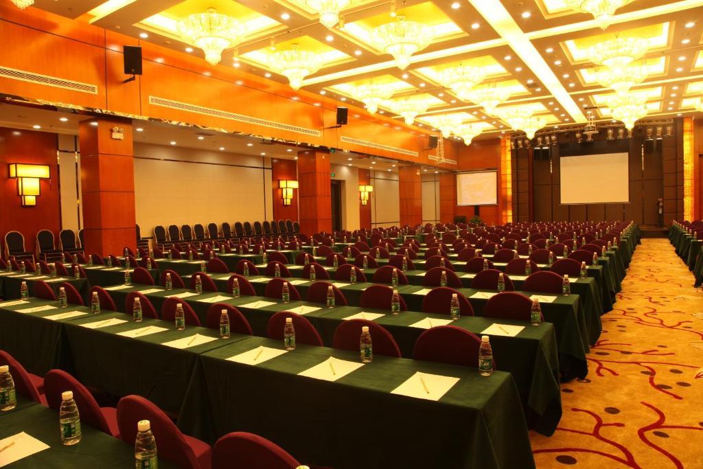 Holiday Villa Hotel Guangzhou