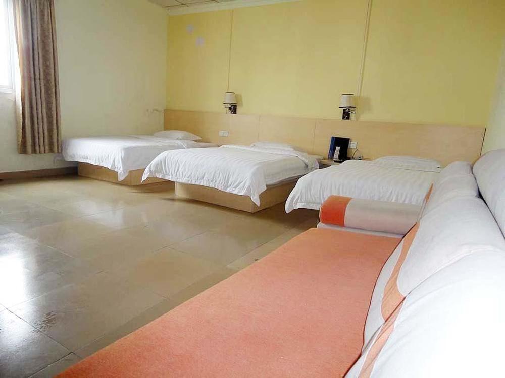 Hotel Huayi 2*