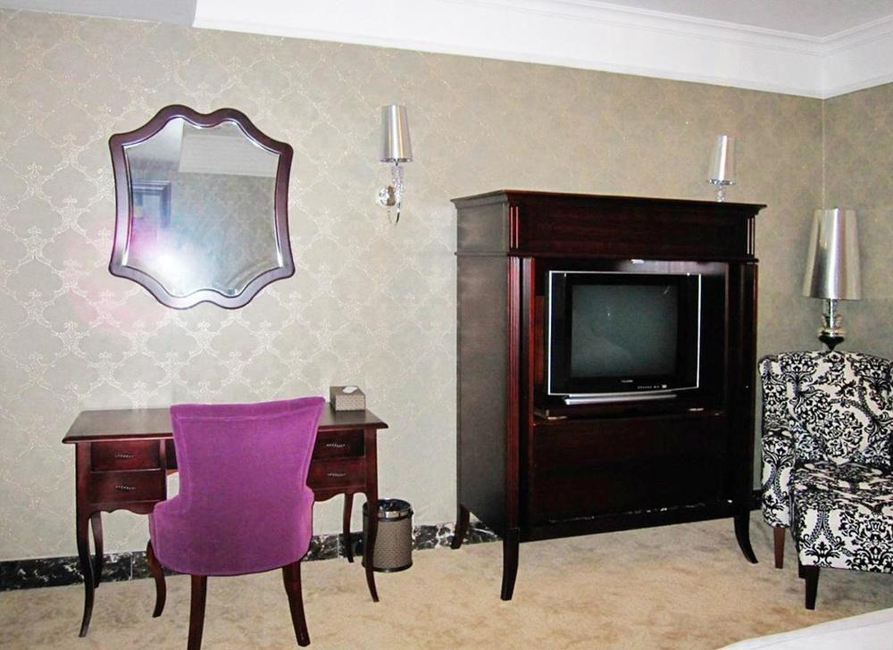 Hotel Yulong Hotel 3*