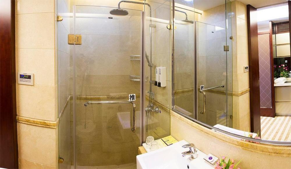 Tamrac International Apartment *