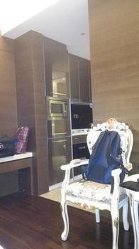 Yicheng Central Plaza 3*