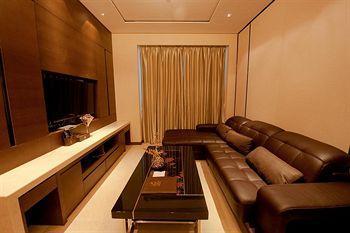 Yicheng Central Plaza Hotel 3*