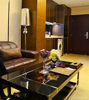 Yicheng Central Plaza 3*