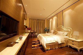 Yicheng Central Plaza Hotel