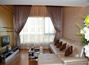 Yicheng Central Plaza Hotel 3*