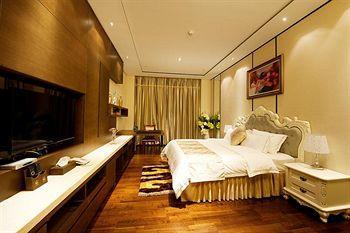 Yicheng Central Plaza Hotel 3*