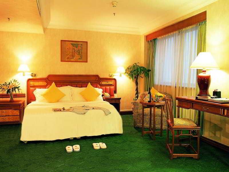 Guangdong International Hotel 5*