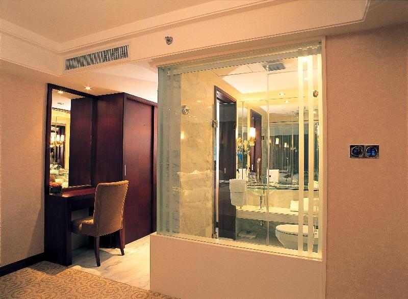 Hotel President Hotel-canton Fair Free Shuttle Bus And Exhibitor Registration Guangzhou