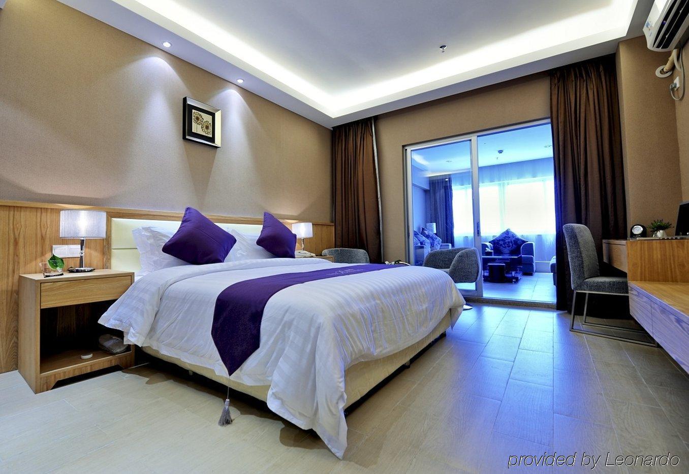 Bauhinia Hotel 3*
